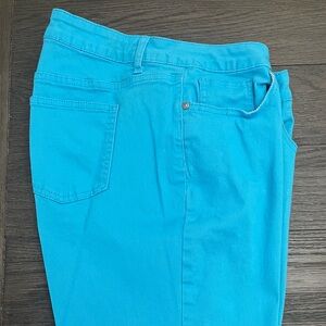 Crown & Ivy Turquoise Crop Pants